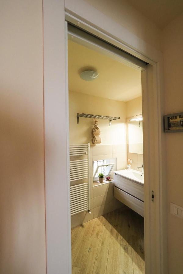 Rivacanze Apartments ลาโญ ภายนอก รูปภาพ