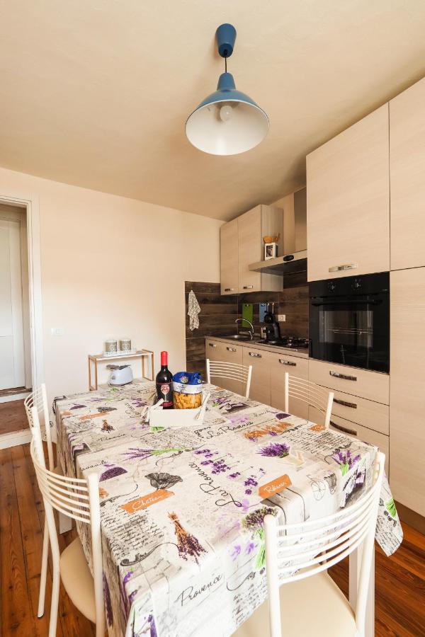 Rivacanze Apartments ลาโญ ภายนอก รูปภาพ